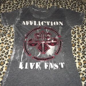 Distressed affliction distressed tee💜